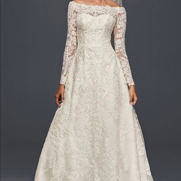 Beautiful Wedding Dress !! - Picture 3 of 7